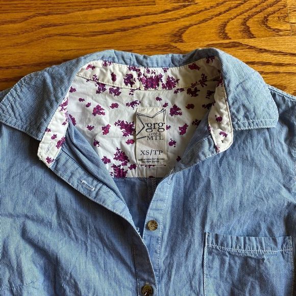 3/$20 Garage Overshirt - Blue - Size XS - Picture 2 of 3